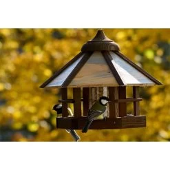 Dobar Vogelfutterhaus M. Futter-Silo Zum Aufhängen -Haustierzubehör dobas wildlife vogelhaus mit silo zum aufhaengen web 5